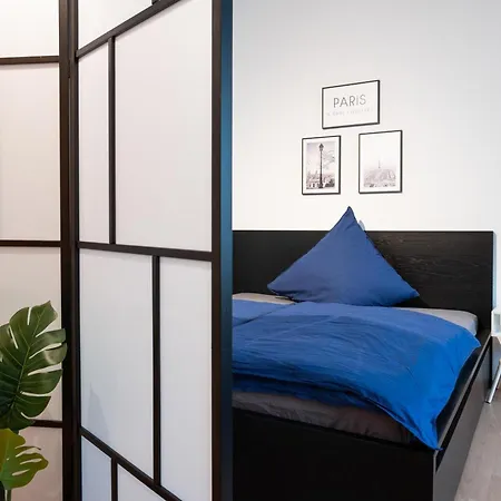 Huebschmann, App 109 Apartment